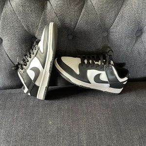 Nike Dunk Low Retro Panda Black/White - Mens Size 9.5 - Gently Worn Condition